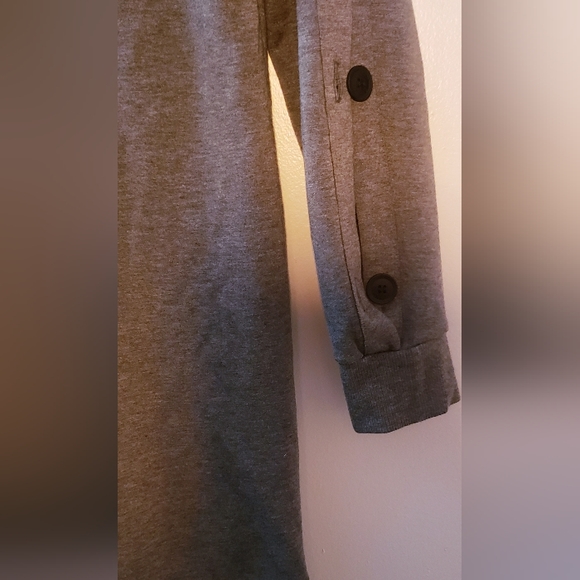 BAILEY 44 Peek-a-boo L/S Tunic | XS | Gray - Picture 6 of 8